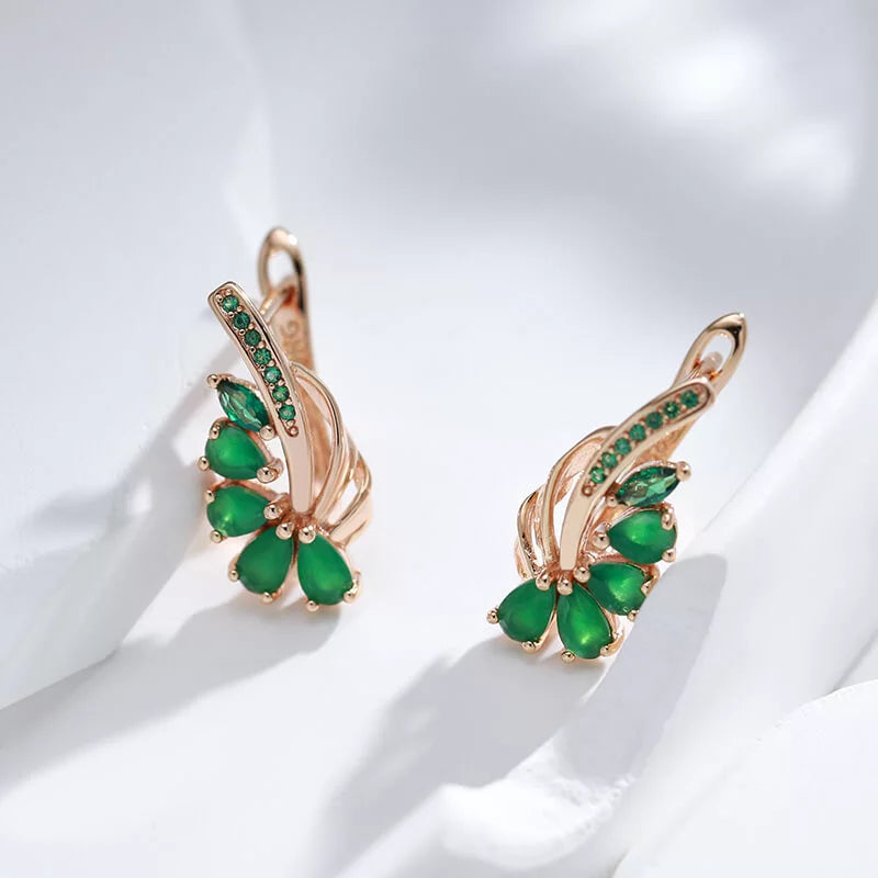 Boucles d'oreilles fleur verte, bijou en plaqué or rose et en zircons naturels