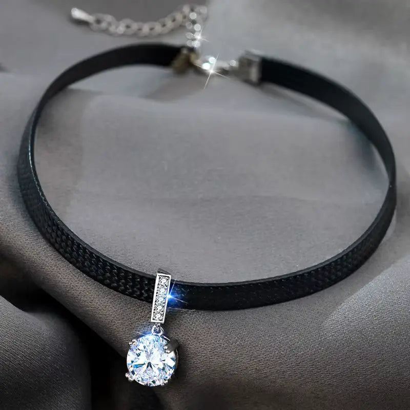Collier ras-du-cou en cuir avec pendentif en zircon, bijou en plaqué argent