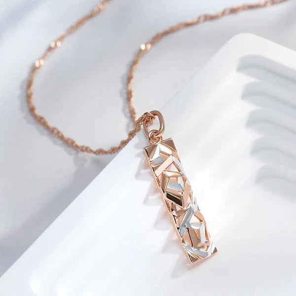 Collier pendentif vitrail ajouré, bijou en alliage plaqué or 585 (14 carats) et plaqué argent 925