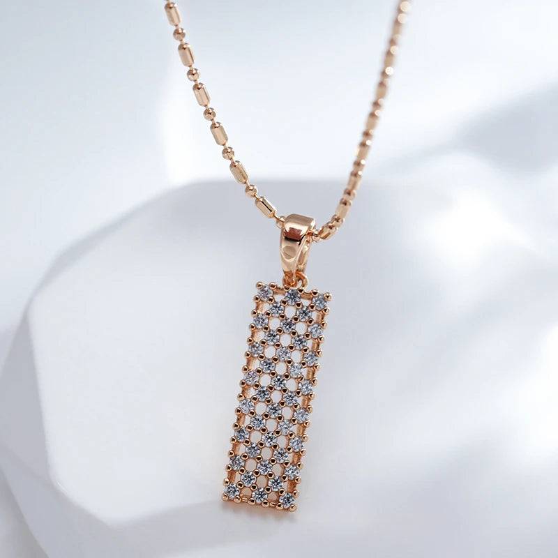Collier pendentif géométrique, bijou en plaqué or rose et en zircons naturels