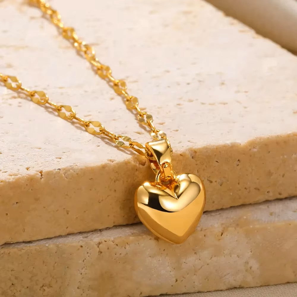 Collier Coeur avec chaîne maille Lips, bijou en acier inoxydable doré