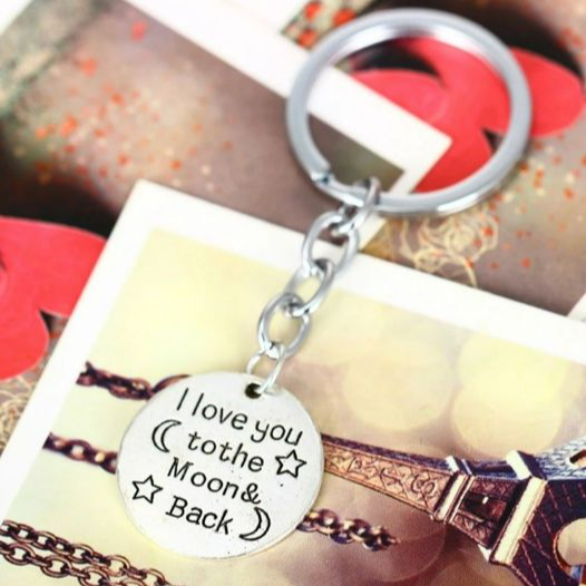 Porte-clés message d'amour "love", accessoire en acier inoxydable argenté