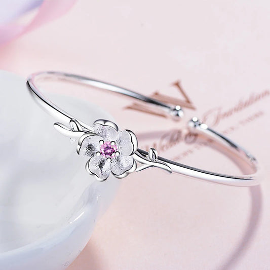 Bracelet jonc Fleur de sakura, bijou en plaqué argent et en zircon naturel