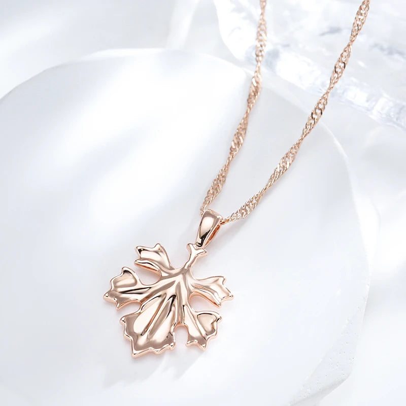 Collier feuille d'érable, bijou en plaqué or rose 585 (14 carats)