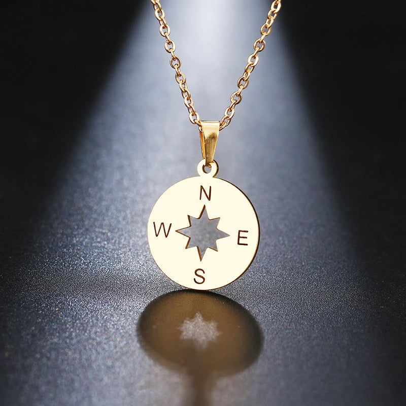 Collier Points cardinaux, bijou en acier inoxydable doré