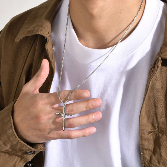 Croix de Jésus, bijou en acier inoxydable argenté